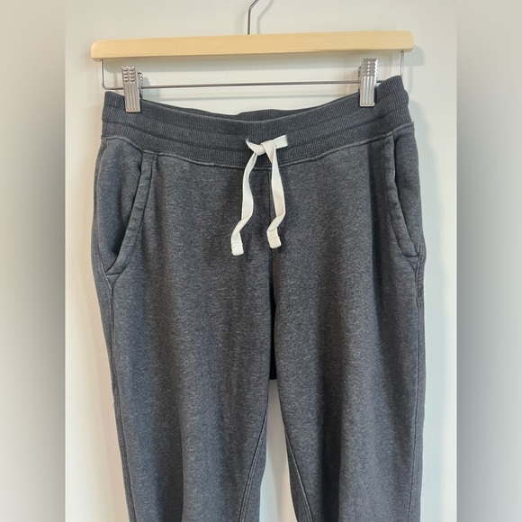 MEC Women's Grey Jogger Sweatpants - Picture 2 of 9